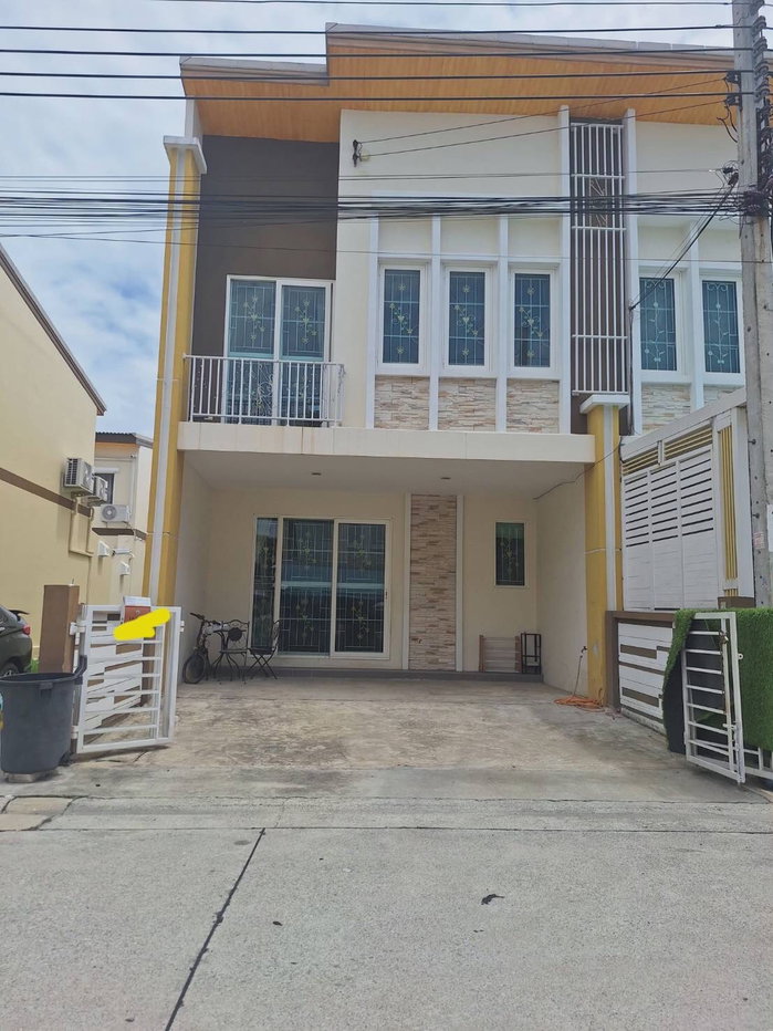 รูป ให้เช่า ทาวน์โฮม หมู่บ้าน Gloden Town บางนา กิ่งแก้ว ขนาด 120 ตร.ม. 4 ห้องนอน - รูปที่ 1/8