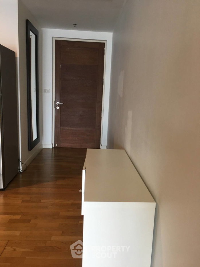 รูป คอนโด 1 ห้องนอน 19 ชั้น 60 ตร.ม. อูร์บานา สาทร ใกล้ BTS ศาลาแดง (ID 1995714) - รูปที่ 9/15