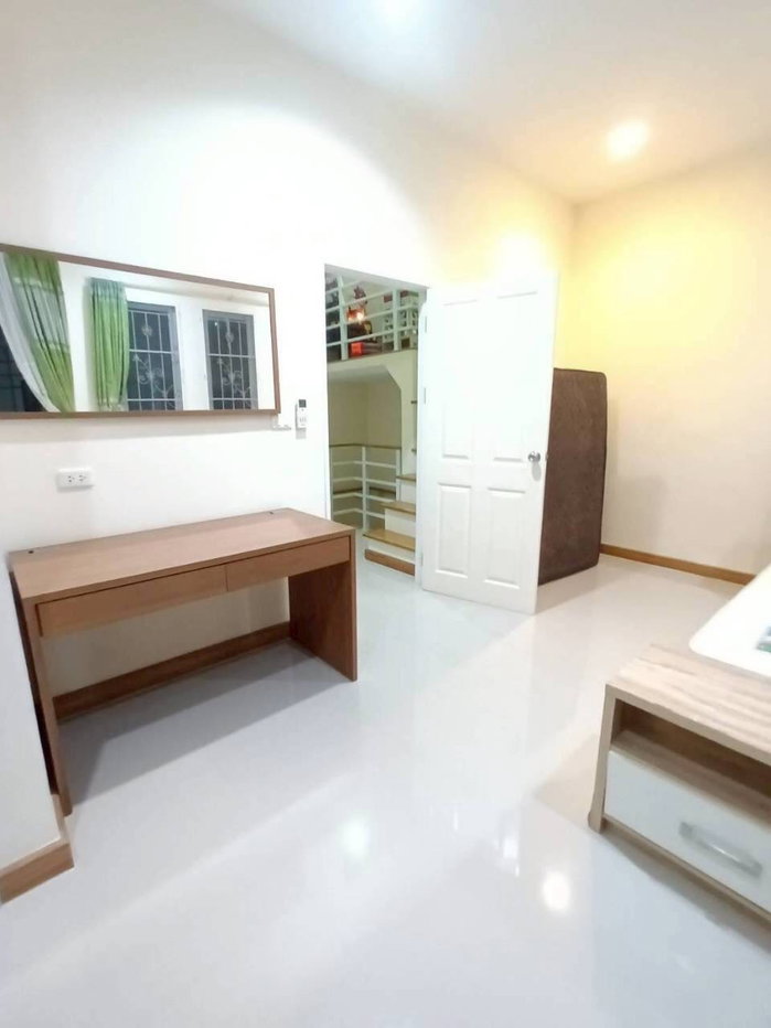รูป ให้เช่า ทาวน์โฮม หมู่บ้าน Gloden Town บางนา กิ่งแก้ว ขนาด 120 ตร.ม. 4 ห้องนอน - รูปที่ 7/8