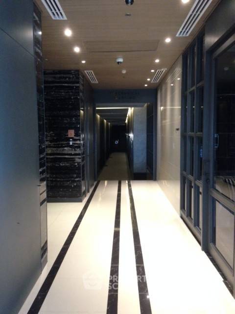 picture 1-BR Condo At A Space Asoke Hide Away, 400m To MRT Phra Ram 9 (ID 386668) - 4/9