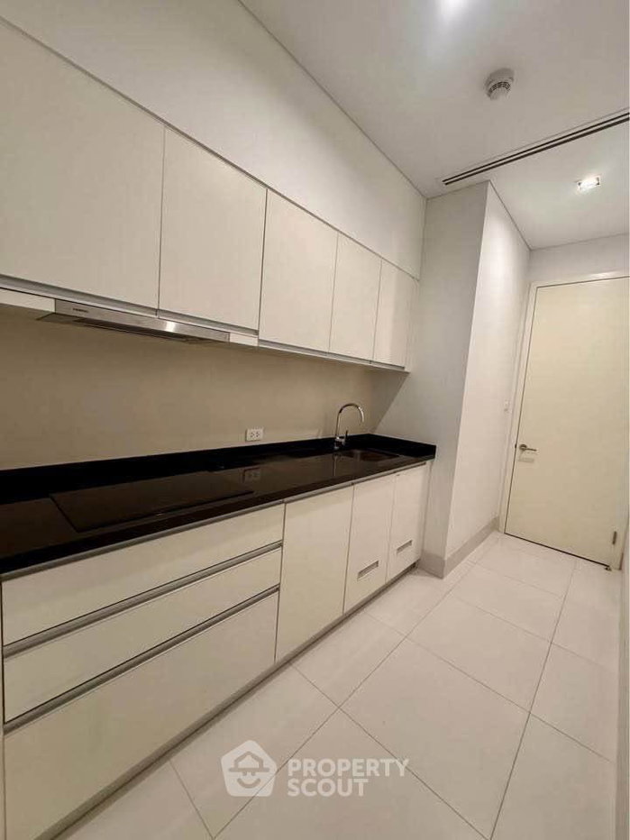 รูป คอนโด 4 ห้องนอน 272 ตร.ม. ชั้น 43 ที่ The Ritz-Carlton Residences ใกล้ BTS ช่องนนสี่ 100 ม. (ID 3084087) - รูปที่ 25/26