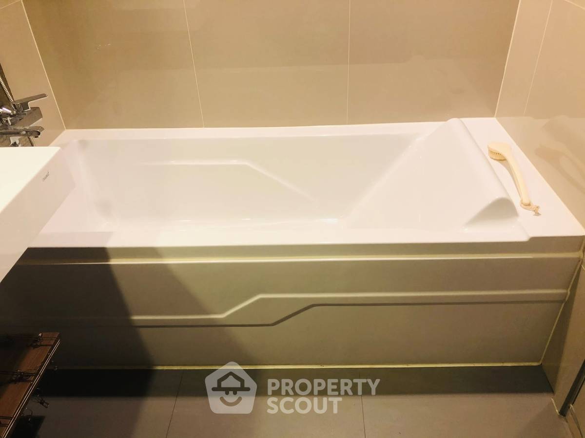 picture 2-BR Condo At Ideo Sukhumvit 93 Near BTS Bang Chak (100m) (ID 3085704) - 8/8