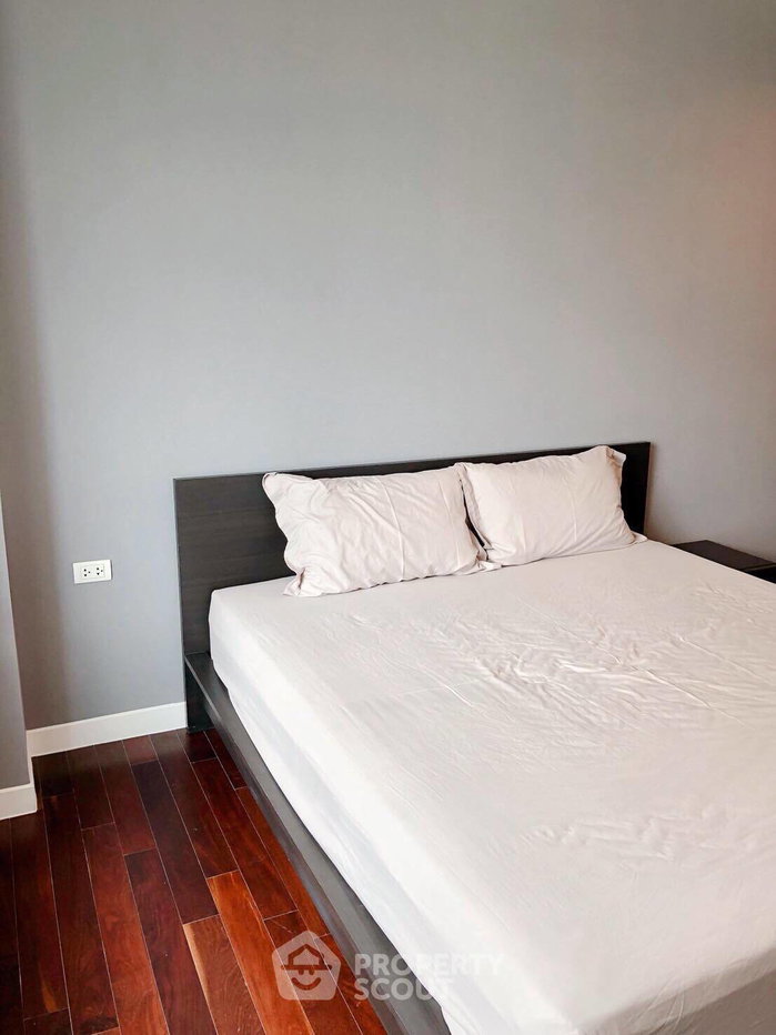 picture 2-BR Condo At Circle Condominium, 23rd-Floor Near MRT Phetchaburi (ID 511896) - 7/9