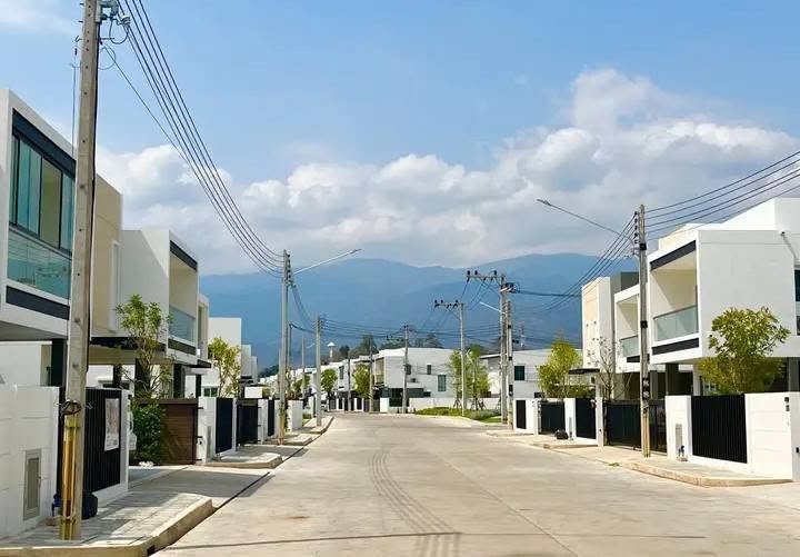 รูป ให้เช่าบ้านเดี่ยวทำเลดีในโครงการปาล์มวิวโชตนา ข่วงสิงห์ ตั้งอยู่ติดถนนเมนใหญ่ ข้างบ้านตัวอย่าง เดินทางสะดวก ใกล้ตัวเมือง RH-32 - รูปที่ 30/30