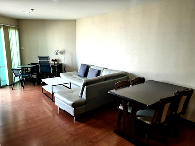 คอนโดให้เช่า : Available for rent! Belle Grand Rama.9. A spacious 2 Bedroom with 60 sqm. Fully furnished with high floor best view. Ready to move in.