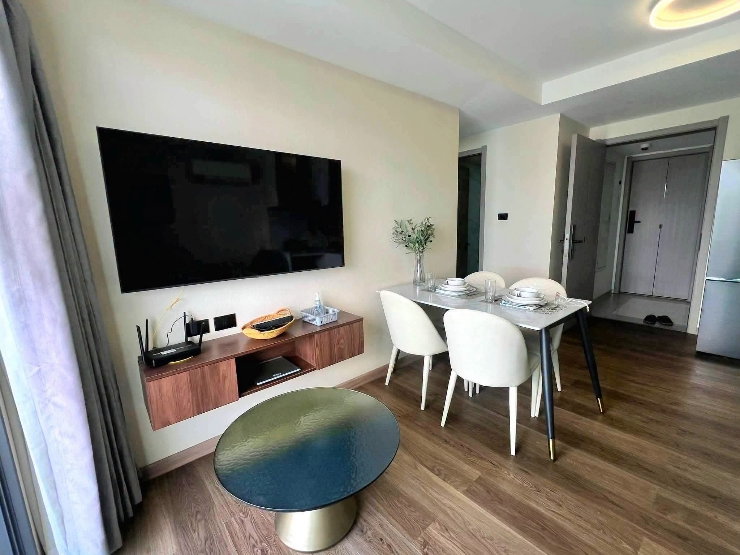 รูป ปล่อยเช่า The one condo พร้อมเฟอร์ฯ #วิวสระว่ายน้ำ ใกล้เซ็นทรัลเฟส , ม.พายัพ , ร.พ.กรุงเทพ , นิมมาน ( 2 นอน 2 น้ำ ) - รูปที่ 2/16