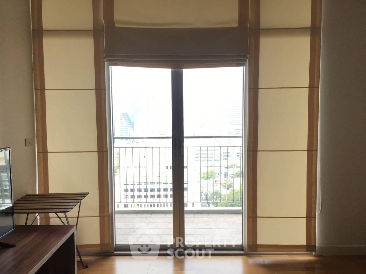 รูป คอนโด 1 ห้องนอน 19 ชั้น 60 ตร.ม. อูร์บานา สาทร ใกล้ BTS ศาลาแดง (ID 1995714) - รูปที่ 8/15