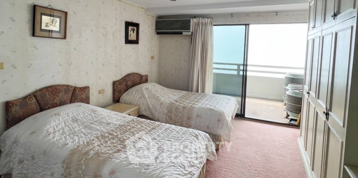 picture 2-BR 117 Sqm Condo, 19th Floor Cha-Am Grand Condotel (ID 2215852) - 8/9