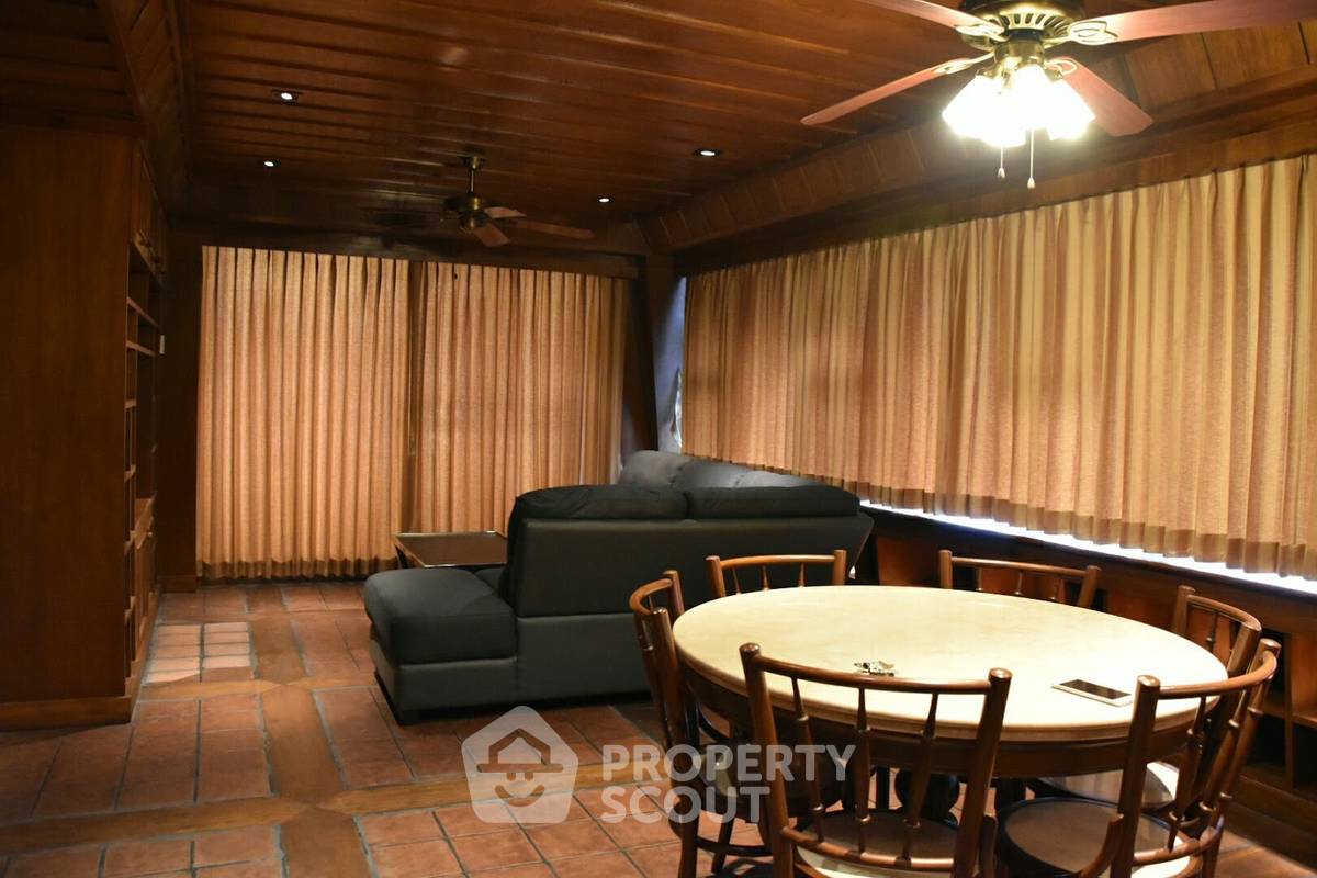 รูป คอนโด 2 ห้องนอน Diamond Tower Condominium ใกล้ BTS ช่องนนทรี 90 ม. (ID 889498) - รูปที่ 11/14