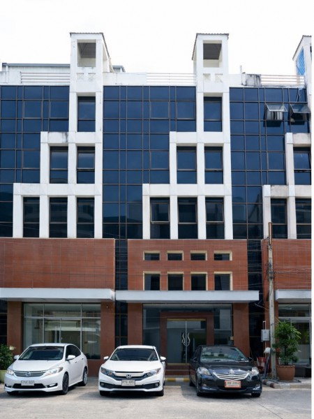 รูป เดอะมอลล์ บางกะปิ ให้เช่าอาคารสำนักงาน 6 ชั้น 2 นอน 5-6 น้ำ จอดรถ 6 คันใกล้MRTลาดพร้าว101 225ม. MRTบางกะปิ 900ม. - รูปที่ 1/8
