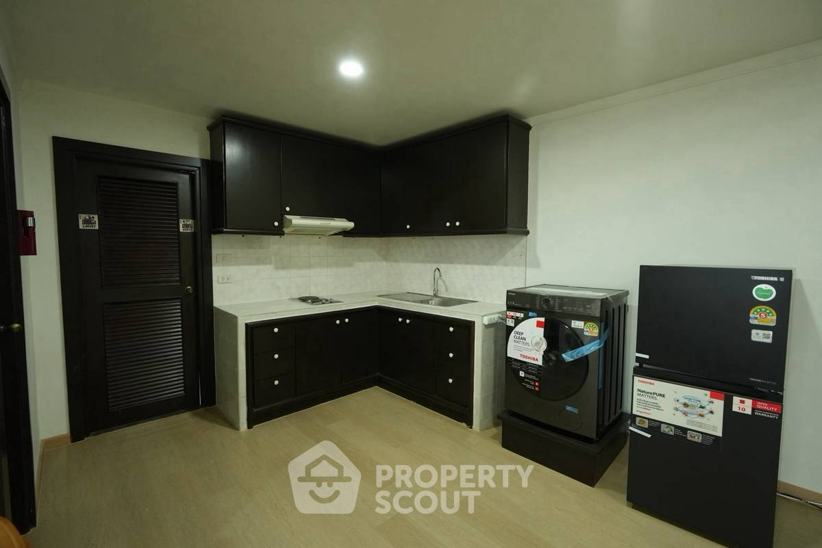 picture 1-BR Condo For Rent, Supalai Place Sukhumvit 39, 21st-Floor, BTS Phrom Phong (ID 3085538) - 5/10