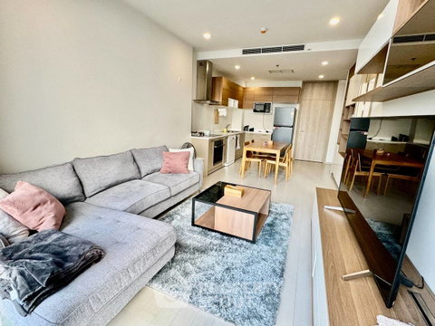 2-BR Condo At Noble Ploenchit, 23rd Floor, 100m to BTS Phloen Chit (ID 1365201)
