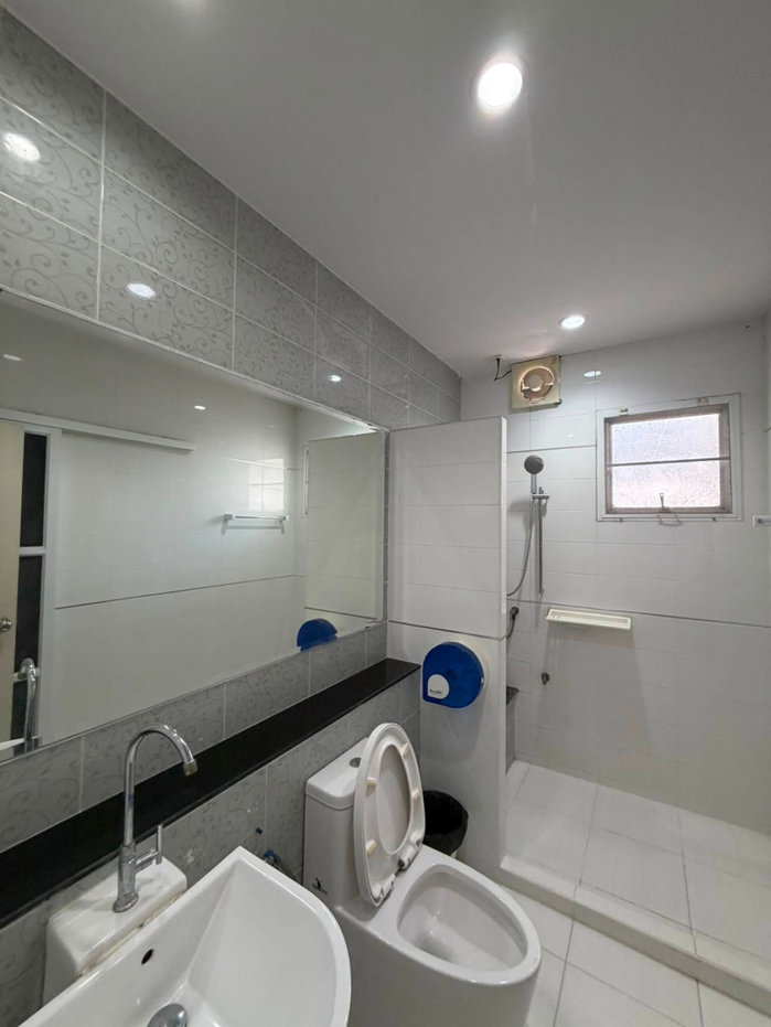 รูป ขาย บ้านเดี่ยว เลอ นีโอ 2 วงแหวน-ศรีนครินท์ บ้านหลังมุม รีโนเวทใหม่ พร้อมเข้าอยู่ (H6928) - รูปที่ 8/21