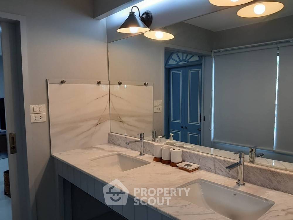 รูป คอนโด 2 ห้องนอน 70 ตร.ม. Thewet Mansion บางลำพู ใกล้ BTS (ID 303081) - รูปที่ 2/24