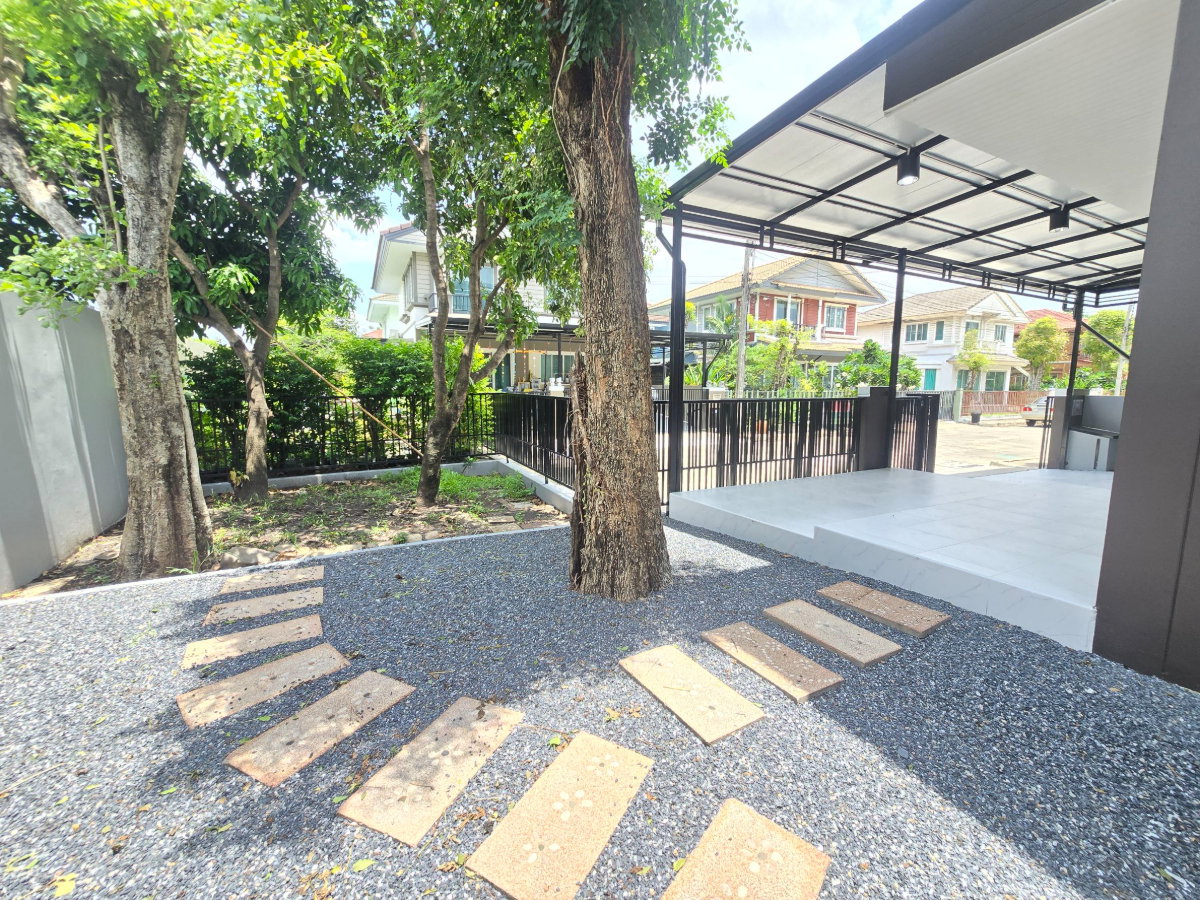 รูป บ้านเดี่ยว ทำเลดี มุมใน กว้างขวาง แต่งใหม่ สวย หมู่บ้าน พฤกษ์ลดา1 ถนนไสวประชาราษฎร์ ลำลูกกา คลอง4 ลาดสวาย ปทุมธานี ต้นโครงการ - รูปที่ 8/42