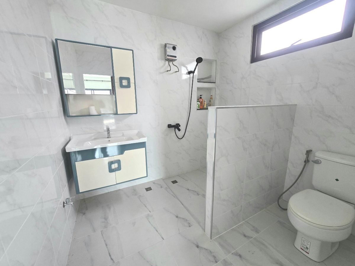 รูป บ้านเดี่ยว กว้าง ราคาถูก หมู่บ้านฟอเรสต้า KC Garden Home 17 ถนนนิมิตใหม่ 40 สามวาตะวันออก คลองสามวา ฟังก์ชั่นบ้านดี มีห้องน้ำในห้องนอนทุกห้อง - รูปที่ 29/43
