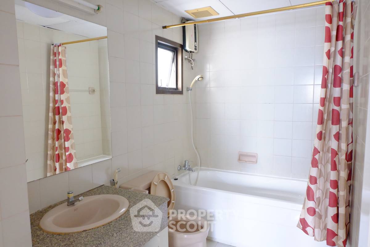 รูป คอนโด 2 ห้องนอน ขนาด 91 ตร.ม. ชั้น 25 ที่ Top View Tower ใกล้ BTS ทองหล่อ 300 ม. (ID 883754) - รูปที่ 7/9