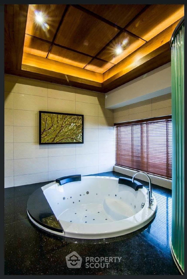 รูป ขายคอนโด 2 ห้องนอน Nirvana Place จอมเทียน ชั้น 7 ขนาด 199 ตร.ม. (ID 3084386) - รูปที่ 9/39