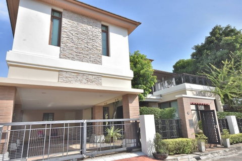 รูปภาพ FOR RENT-- 3 BEDROOM 109.9 SQ.W -- READY TO MOVE IN -- CALL NOW 094-641-5974
