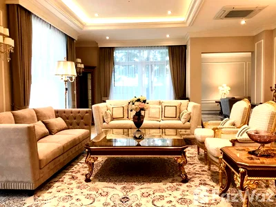 Houses for sale Bangkok : 6 Bedroom House for sale in Suan Luang, Bangkok  153717