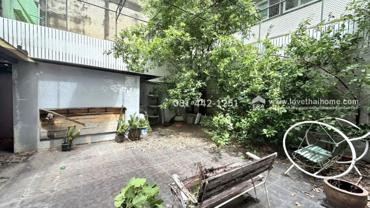 รูป ขายตึกแถว 4.5 ชั้น 2คูหา ติดถนนเจริญรัถ พื้นที่ 51 ตรว. ขายเพียง 36 ล้านเท่านั้น ทำเลธุรกิจ แหล่งค้าขาย ใจกลางคลองสาม-วงเวียนใหญ่ - รูปที่ 4/15