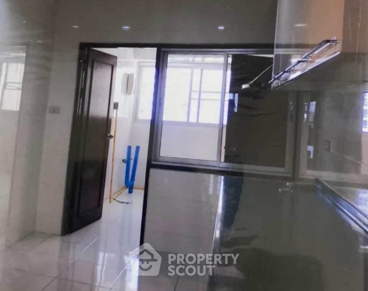 รูป คอนโด 3 ห้องนอน ขนาด 273 ตร.ม. ขาย Tower Park ใกล้ ARL มักกะสัน (ID 3086399) - รูปที่ 7/9