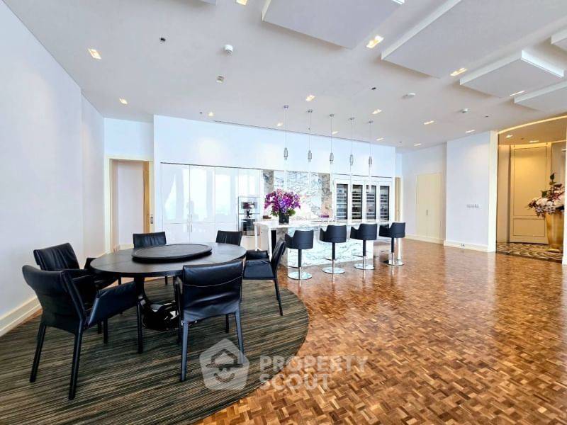 รูป คอนโด 3 ห้องนอน ชั้นสูง 57 409 ตร.ม. The Ritz-Carlton Residences ใกล้ BTS ช่องนนทรี 100 ม. (ID 2249931) - รูปที่ 15/20