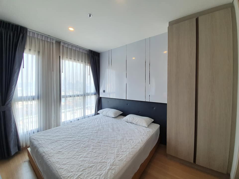 รูป ให้เช่า ลุมพินี สวีท ดินแดง–ราชปรารภ   12,000 บาท/เดือน | Studio 24 ตร.ม.  📅 พร้อมเข้าอยู่ ต้น ส.ค. 2569 - รูปที่ 6/9