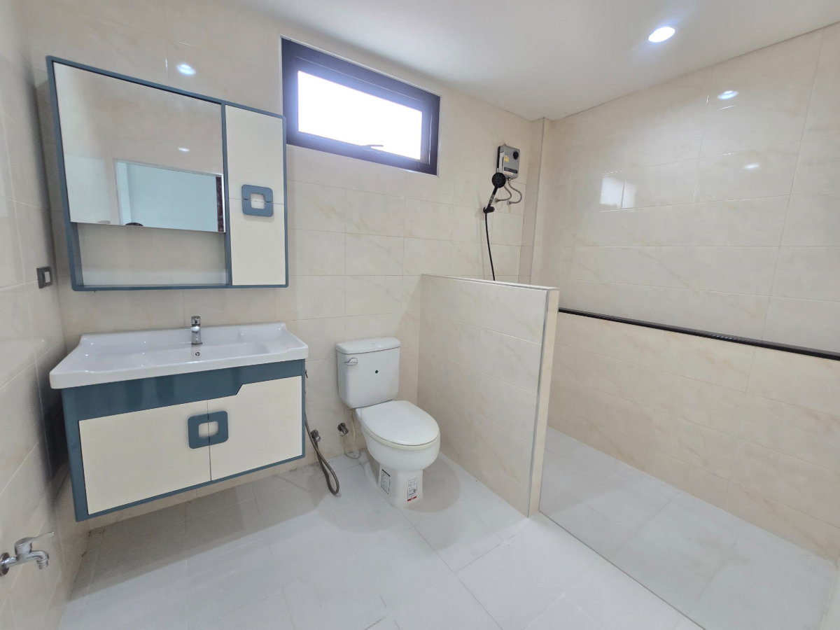 รูป บ้านเดี่ยว กว้าง ราคาถูก หมู่บ้านฟอเรสต้า KC Garden Home 17 ถนนนิมิตใหม่ 40 สามวาตะวันออก คลองสามวา ฟังก์ชั่นบ้านดี มีห้องน้ำในห้องนอนทุกห้อง - รูปที่ 35/43