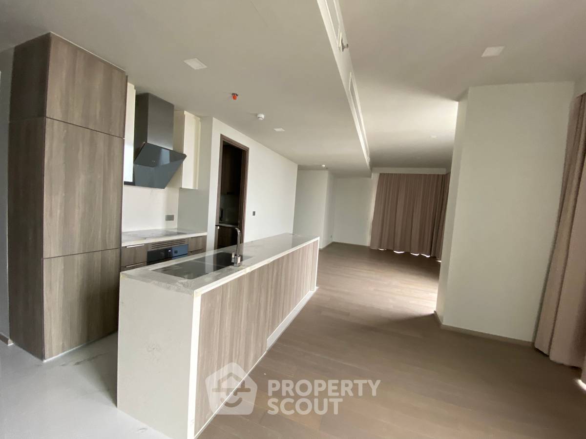 รูป คอนโด 3 ห้องนอน ขนาด 136 ตร.ม. ชั้น 38 ที่ Celes Asoke ใกล้ MRT สุขุมวิท 50 ม. (ID 1843715) - รูปที่ 2/11