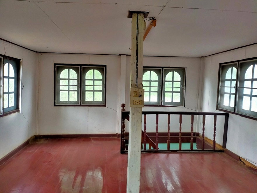 รูป AL-6-0419|บ้านพักอาศัยครึ่งตึกครึ่งไม้ 2 ชั้น บ้านนาราชควาย ต. นาราชควาย อ.เมืองนครพนม จ.นครพนม (ราคา 950,000 บาท) - รูปที่ 9/13