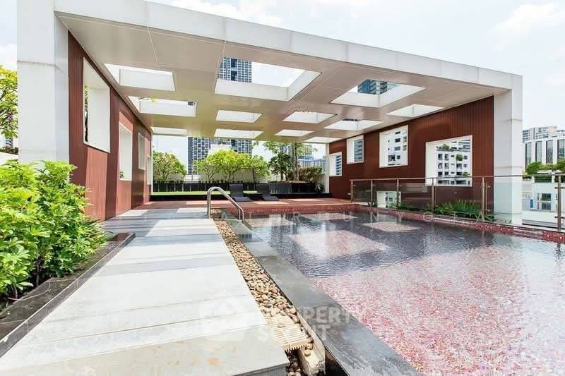 picture Near BTS Sala Daeng, 1-BR 33 Sqm Condolette Light Convent (ID 3085774) - 13/14