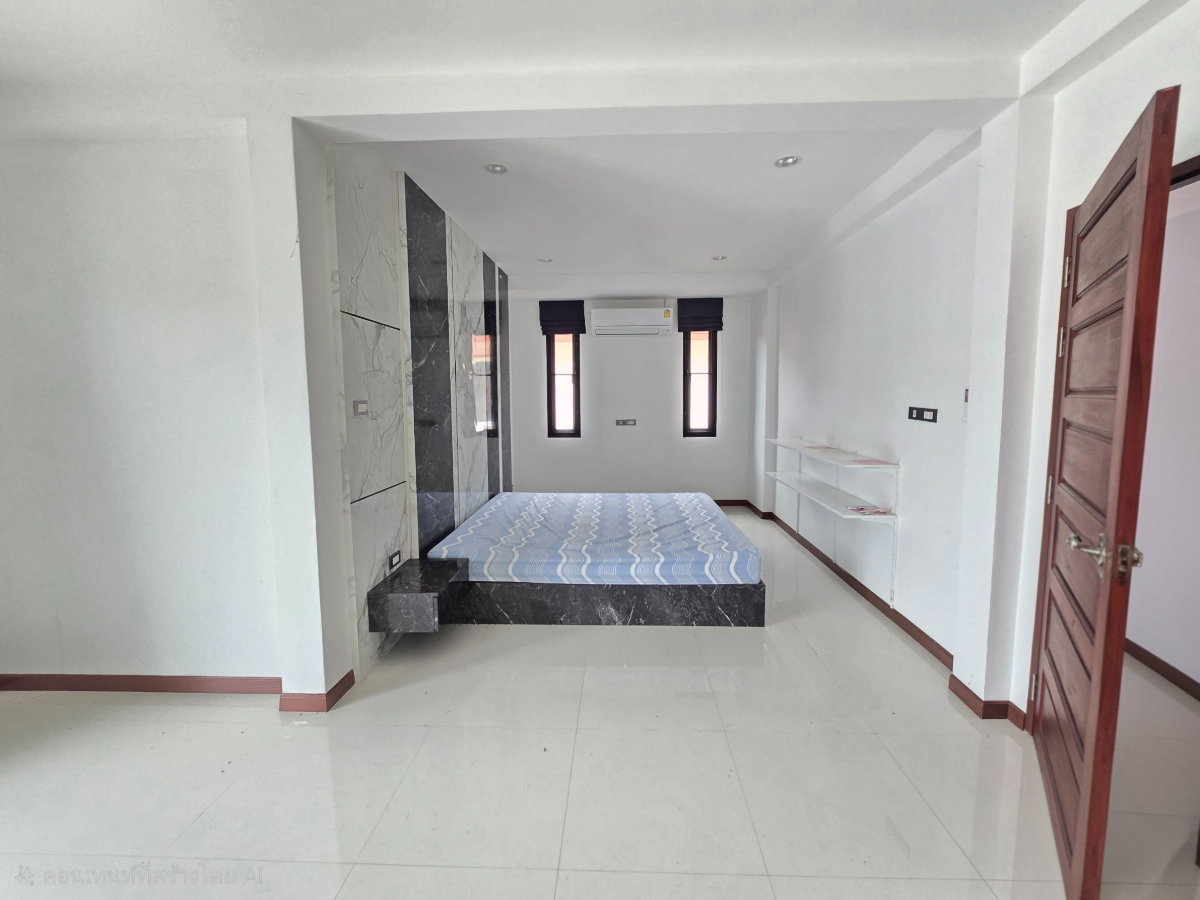 รูป บ้านเดี่ยว กว้าง ราคาถูก หมู่บ้านฟอเรสต้า KC Garden Home 17 ถนนนิมิตใหม่ 40 สามวาตะวันออก คลองสามวา ฟังก์ชั่นบ้านดี มีห้องน้ำในห้องนอนทุกห้อง - รูปที่ 23/43