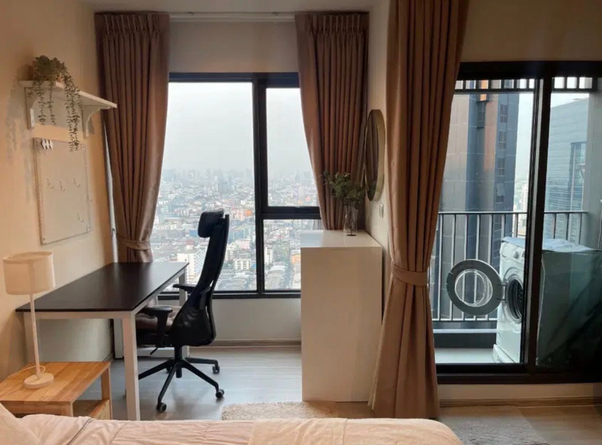 รูป ที่สุดในย่านอโศก !! ห้องสวย ราคาสุดว้าว ให้เช่า คอนโด ไลฟ์ อโศก พระราม9 (Life Asoke Rama9) พร้อมเข้าอยู่ - รูปที่ 2/8