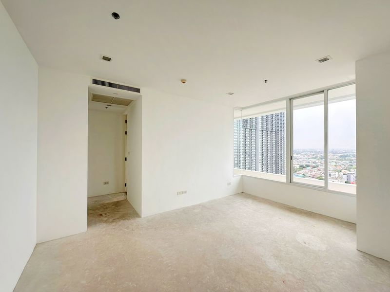 picture FOR SALE Large luxury riverfront condominium - 6/10
