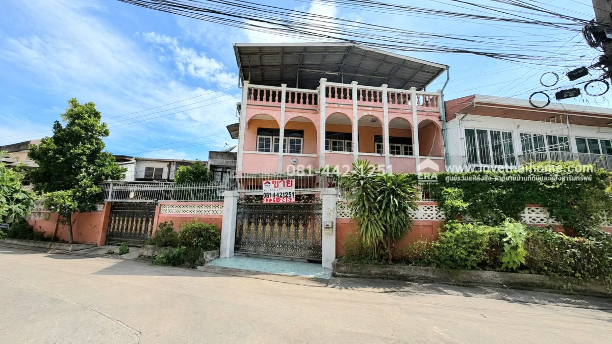รูป ขายบ้านเดี่ยว 3 ชั้น ซอยลาดพร้าว51 ใกล้รถไฟฟ้าสายสีเหลือง สถานีโชคชัย4 พื้นที่ 63 ตรว. ราคา 8.5 ล้านบาท เท่านั้น ห่างจากถนนใหญ่ลาดพร้าวเพียง 50 เมตร  - รูปที่ 1/10