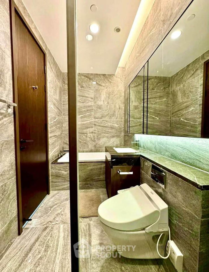 รูป คอนโด 2 ห้องนอน 77 ตร.ม. ชั้น 31 ที่ The Esse Sukhumvit 36 ใกล้ BTS ทองหล่อ 70 ม. (ID 3087122) - รูปที่ 8/8