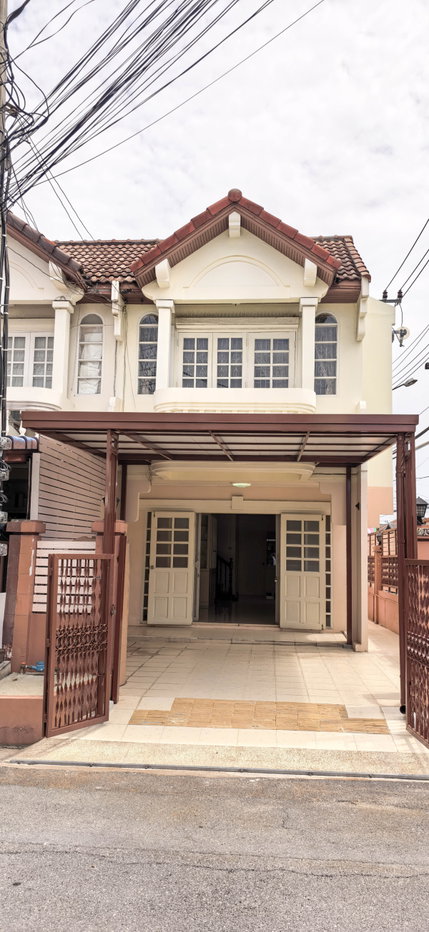 รูป ทาวน์เฮ้าส์ 2 ชั้น มณียาเลียบทางด่วน ติดถนนเพียง 100 เมตร - รูปที่ 1/10