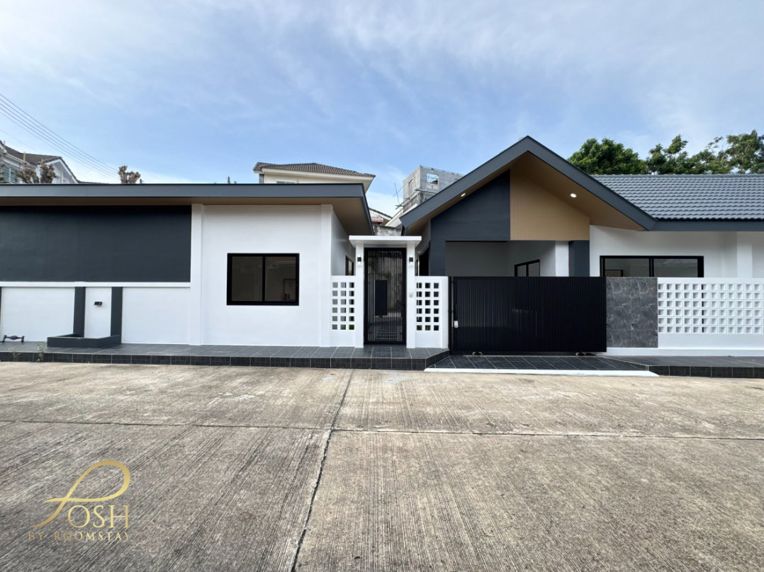 รูป บ้านเดี่ยวรีโนเวทใหม่ ดุสิตบุรี สามกอง–รัษฎา ใกล้สี่แยกราชภัฏ, บ้านที่ออกแบบมาเพื่อคนที่ต้องการพื้นที่ใช้สอยมากกว่าทั่วไป สามารถจอดรถได้มากกว่า5คัน - รูปที่ 6/39