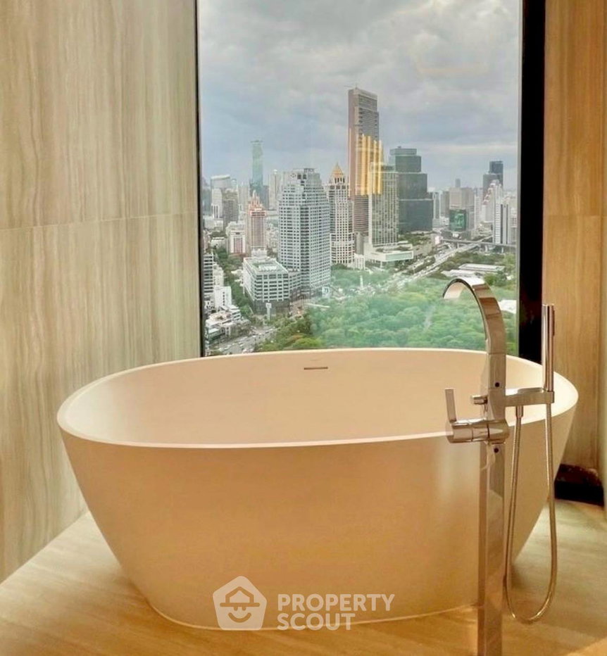 picture 3-BR Condo At One 89 Wireless, 200m to MRT Lumphini (ID 3081862) - 4/5