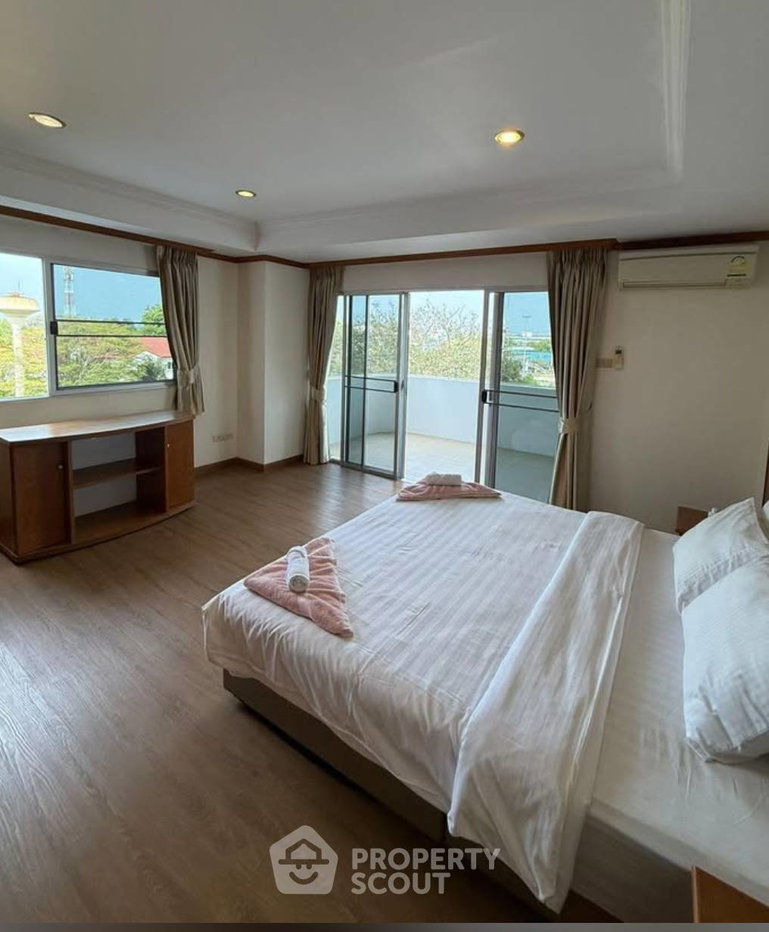 รูป คอนโด 1 ห้องนอน 97 ตร.ม. ขายที่ Grand View Condo บ้านอำภูร์ นาจอมเทียน สัตหีบ (ID 3086345) - รูปที่ 10/20