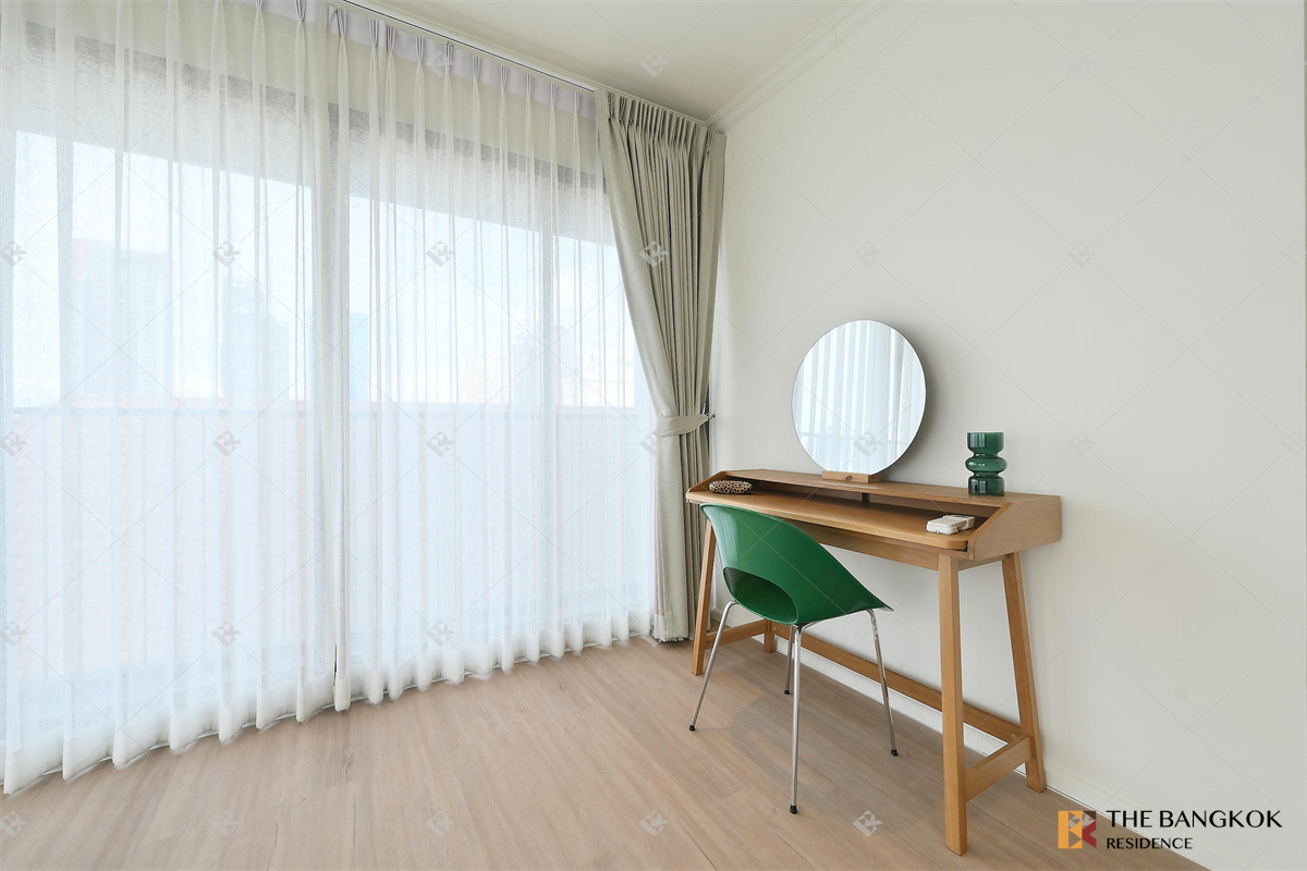 picture Noble Solo Easy Travel, Fully Utilized Space - 4/10