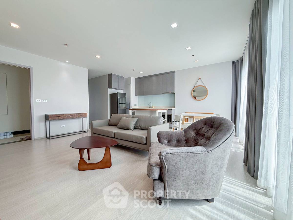 รูป คอนโด 2 ห้องนอน Rhythm Sukhumvit 36-38 ชั้น 21 ใกล้ BTS ทองหล่อ 300 ม. (ID 476515) - รูปที่ 4/25