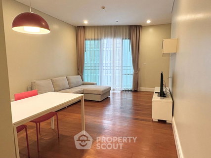 16th-Floor 2-BR Condo, Bright Sukhumvit 24, BTS Phrom Phong (ID 2981387)