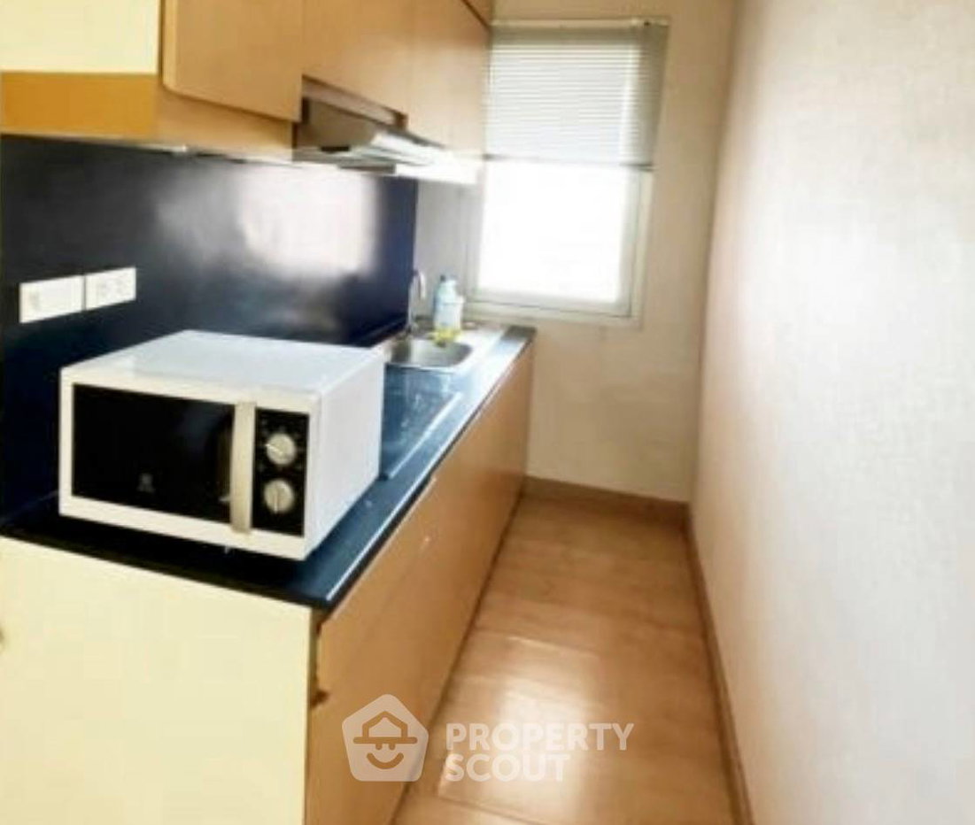 picture 1-BR Condo For Rent, Silom Grand Terrace, 200m To BTS Sala Daeng (ID 3085509) - 8/8