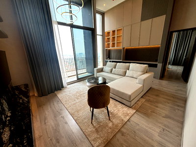 Condos for rent : Condo for rent: Rhythm Ekkamai Estate, 150,000 THB [SHN00258]