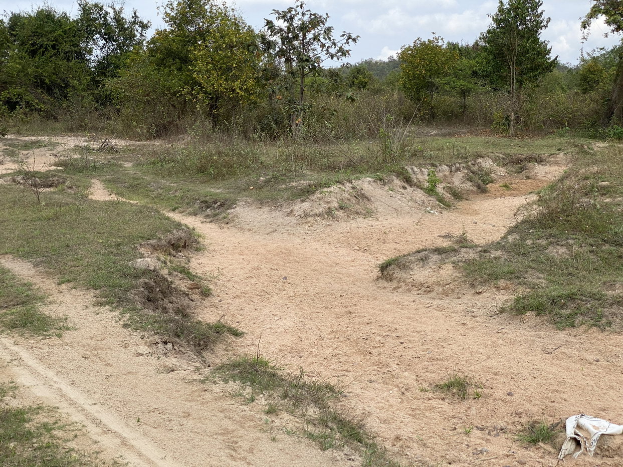 picture LAND 62633.5 Sq.w. Tha Yang Petchburi for 47M - 3/18