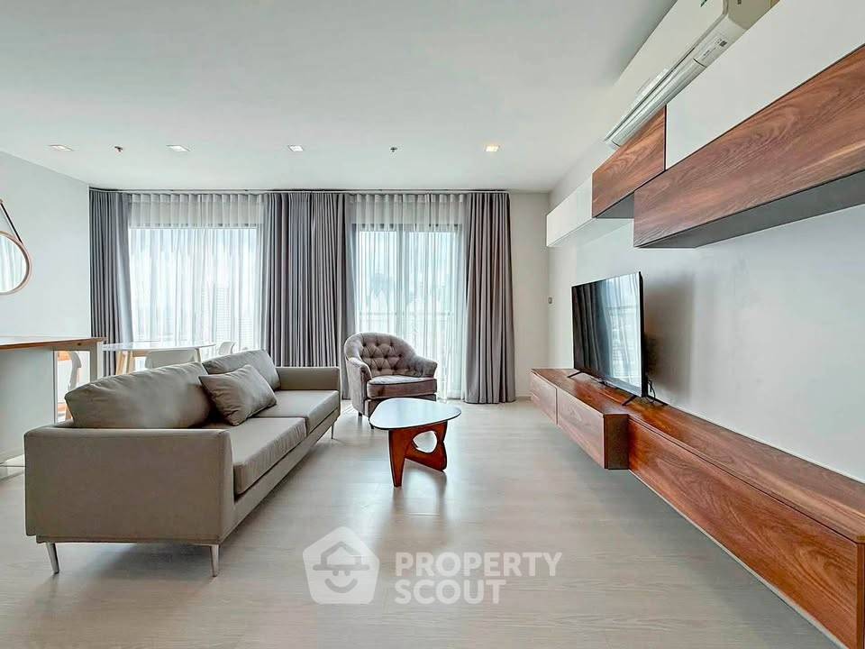 picture 2-BR 88 Sqm, 21st-Floor Condo At Rhythm Sukhumvit 36-38 Near BTS Thong Lor (ID 3086421) - 1/12