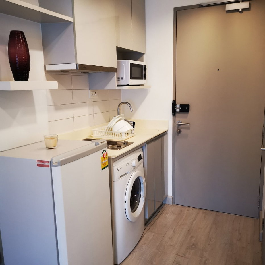picture 🏙️✨ FOR RENT: IDEO Mobi Sukhumvit 81 — HIGH-FLOOR MODERN LIVING NEXT TO BTS ON NUT! 💰 Rental Price: 12,000 THB/month - 3/6