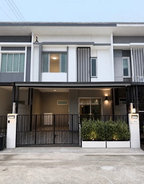 🏡✨ ขายทาวน์โฮมรีโนเวทใหม่ พร้อมอยู่ พฤกษาวิลล์ รามอินทรา–พระยาสุเรนทร์